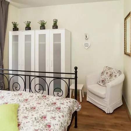 Spacious Holiday In Untersch Nau Near Forest Σπίτι διακοπών *